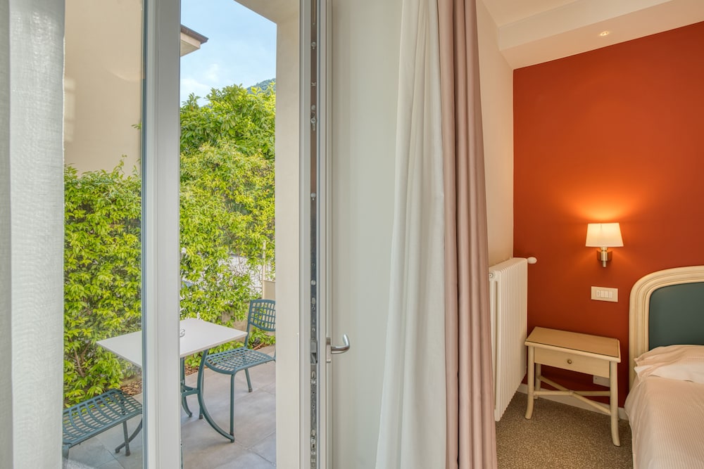hotel villa europa