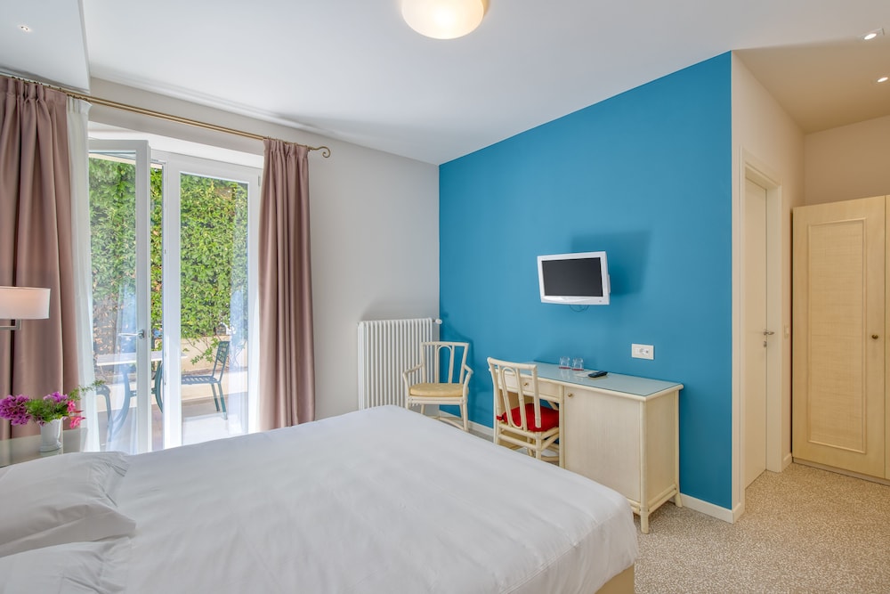 hotel villa europa