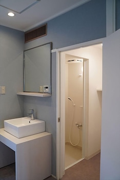 usatsuno osu hostel