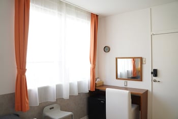 usatsuno osu hostel