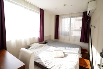 usatsuno osu hostel