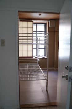 usatsuno osu hostel