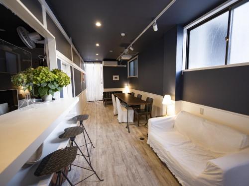 usatsuno osu hostel