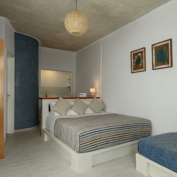 vallas apartments and villas