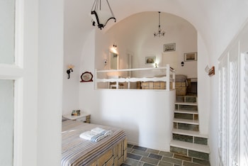 vallas apartments and villas