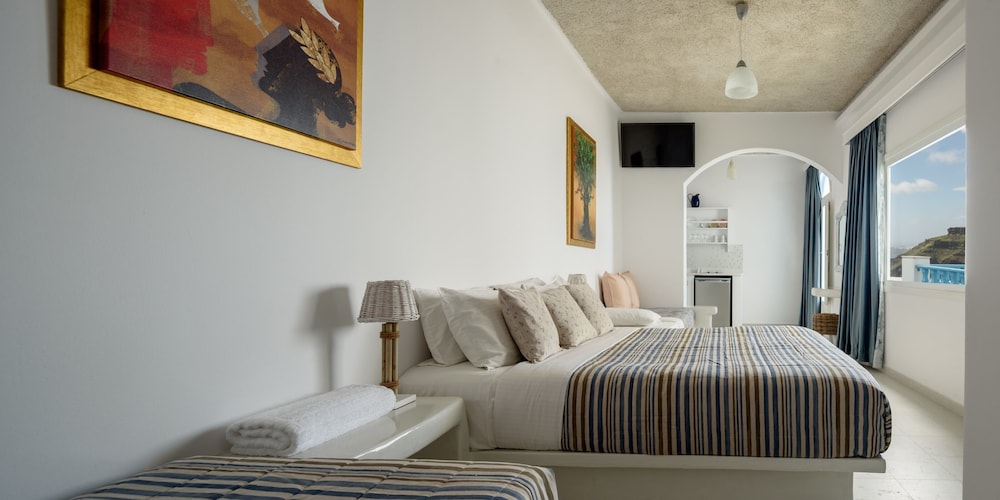 vallas apartments and villas