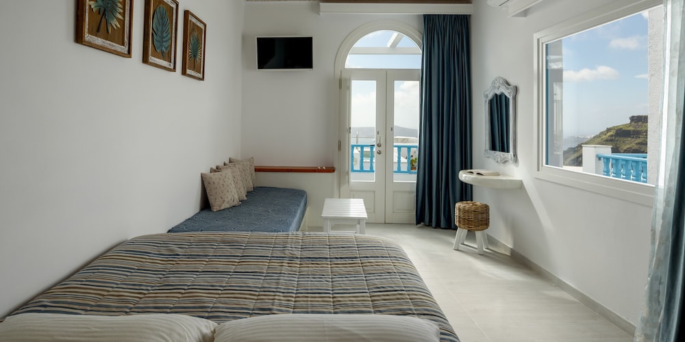 vallas apartments and villas