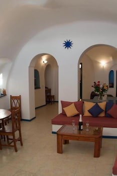vallas apartments and villas