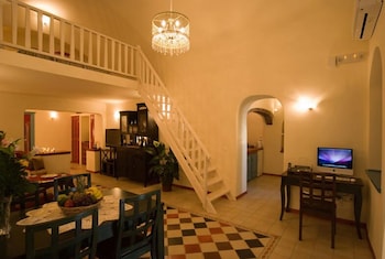 vallas apartments and villas
