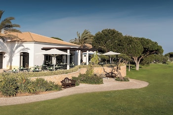 pine cliffs resort