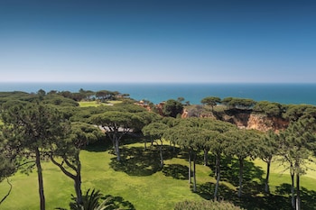 pine cliffs resort