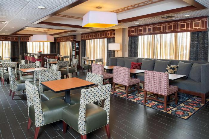 hampton inn seymour