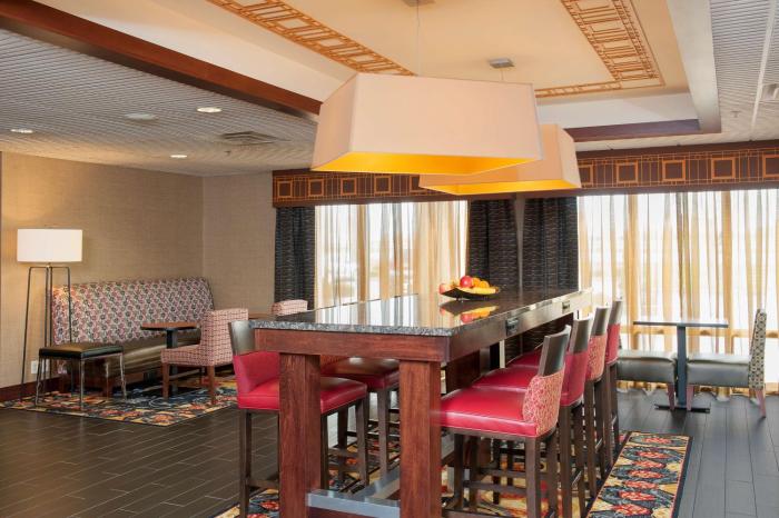 hampton inn seymour