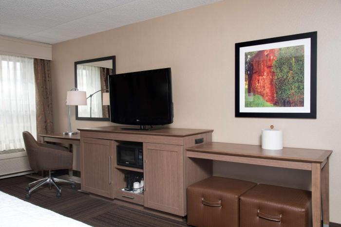 hampton inn seymour