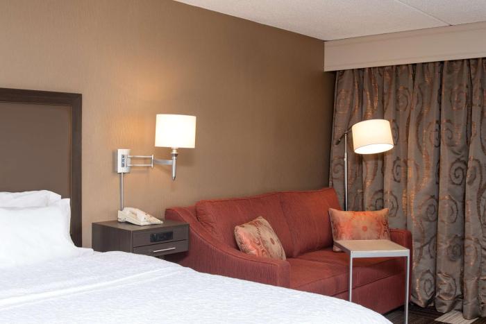 hampton inn seymour