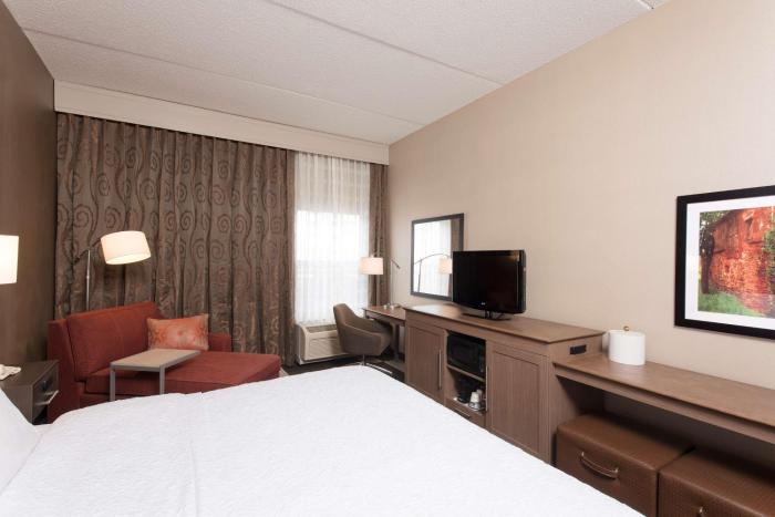 hampton inn seymour