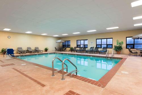 hampton inn seymour