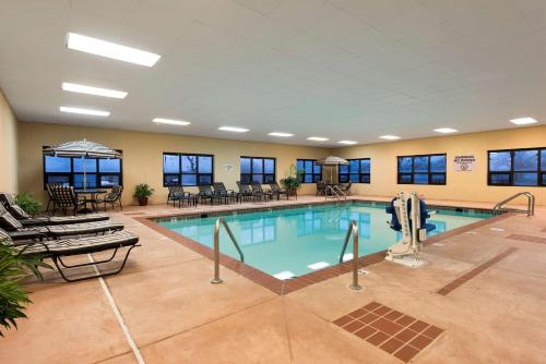 hampton inn seymour