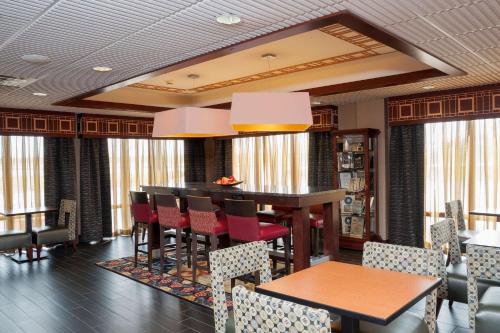 hampton inn seymour