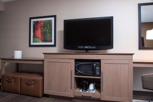 hampton inn seymour