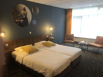 Hotel De Koophandel,The Hague>>Delft,3 star