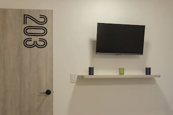 ventiuna hotel and hostel