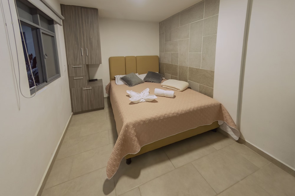 ventiuna hotel and hostel