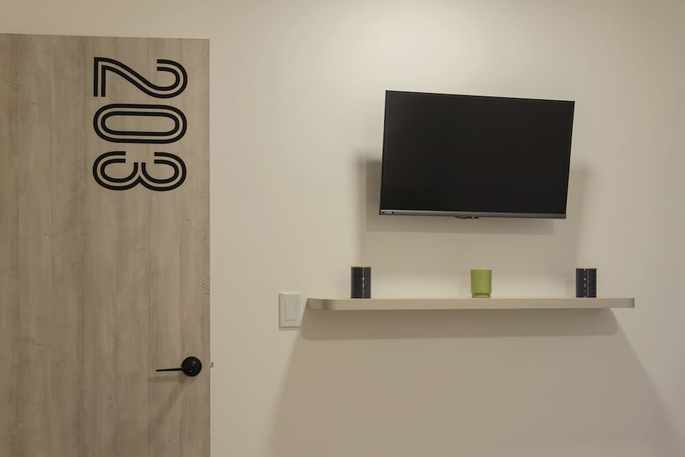 ventiuna hotel and hostel