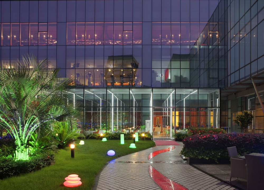 grand mercure shanghai century park