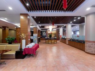 vienna hotel xiangyang railway station