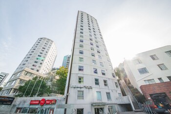 columbia apartments