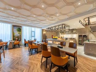 Vienna International Hotel Zhijiang Heping Bridge,,4 star
