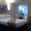 Colonial Lodge Motel,134 Lake Terrace,4 star