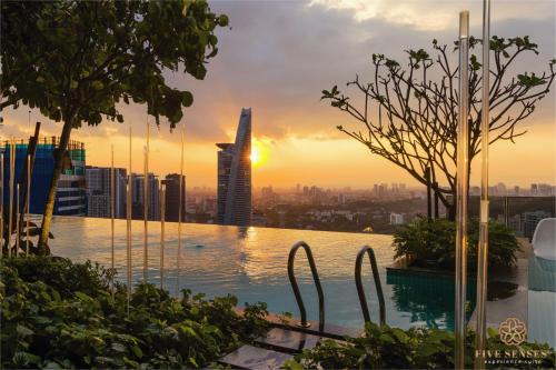 viia residence kuala lumpur by roam