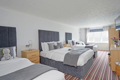 luccombe manor country house hotel