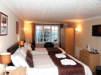 luccombe manor country house hotel