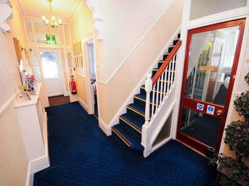 Chelsea Hotel,South West England>>Bournemouth,3 star