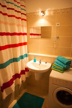 central passage apartments by vagabond