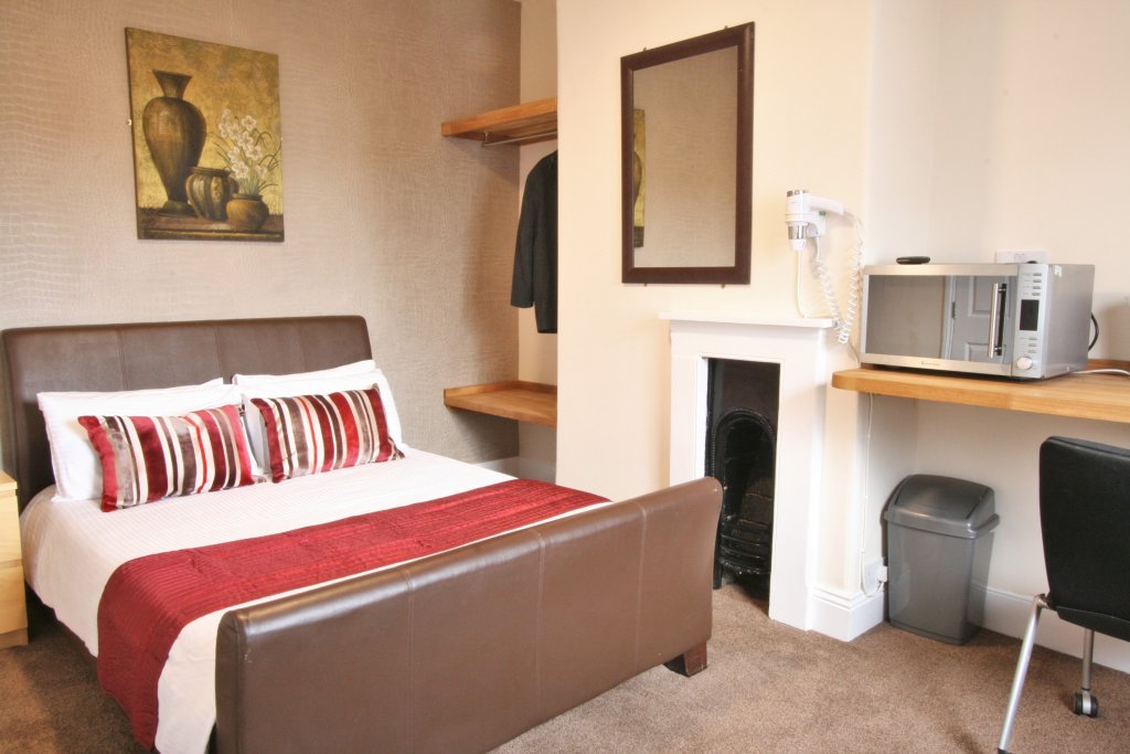 Central Hotel Cheltenham By Roomsbooked,7 Portland Street,3 star