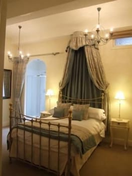 castle house bandb