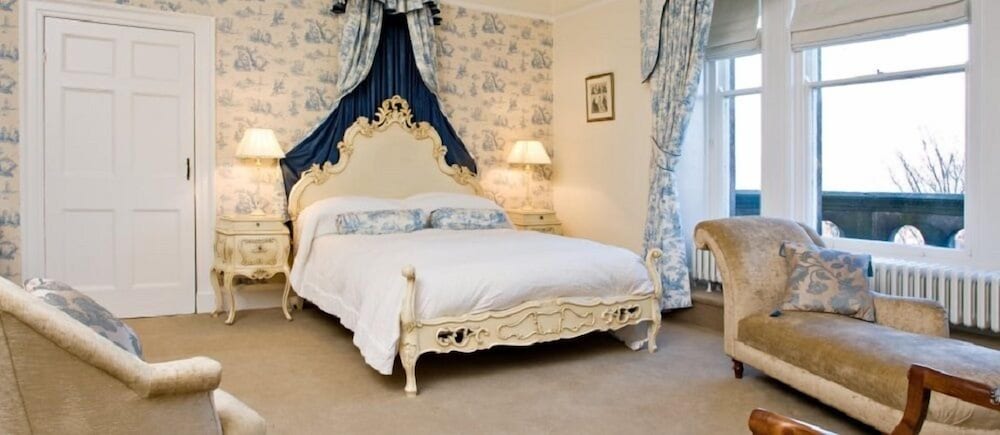 castle house bandb