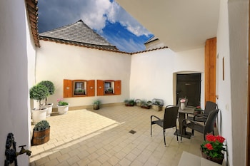 castle view apartments