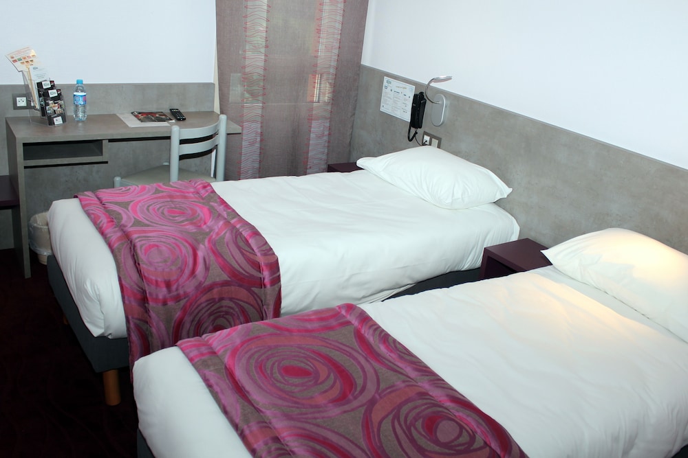 Brit Hotel Les Evens,Le Mans>>La Milesse,3 star