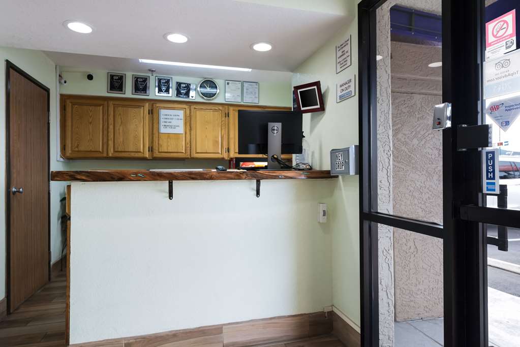econo lodge inn and suites williams grand canyon area