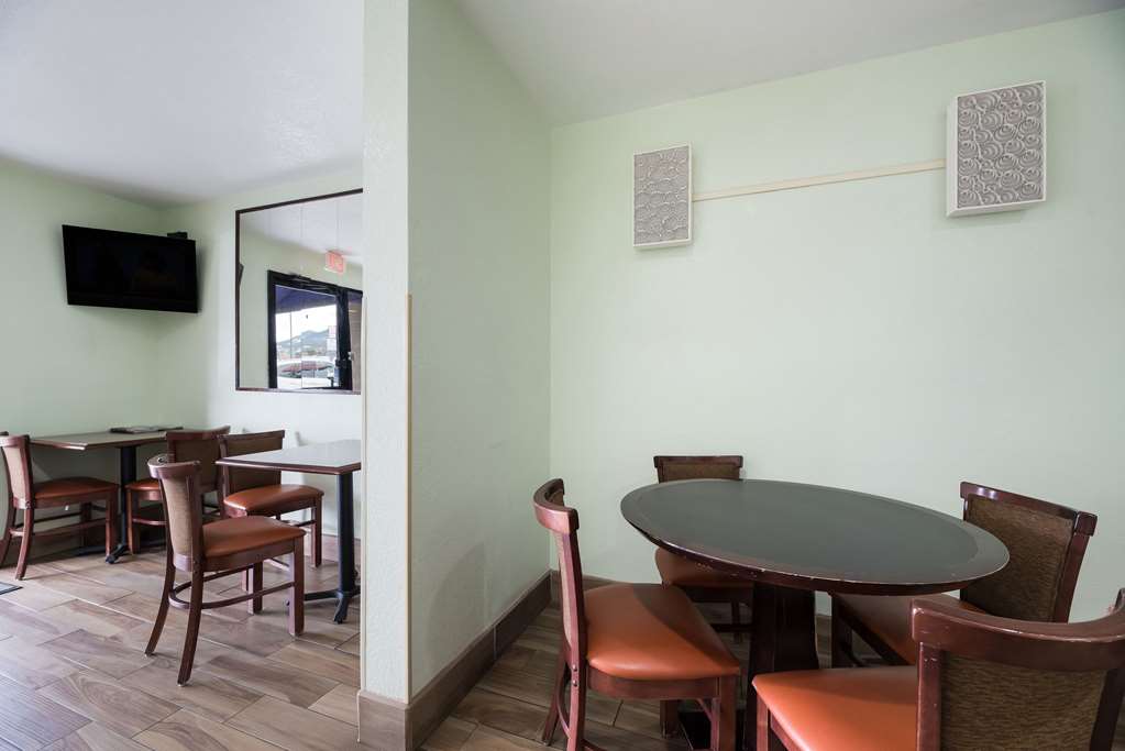 econo lodge inn and suites williams grand canyon area