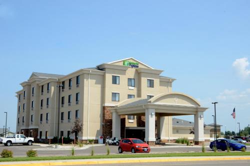 holiday inn express hotel and suites sidney by ihg