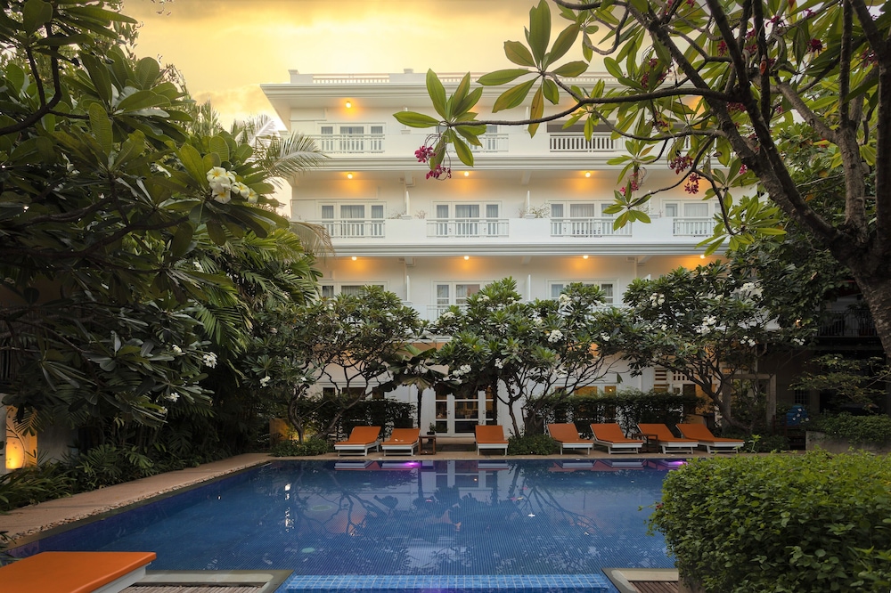 amber angkor villa hotel and spa