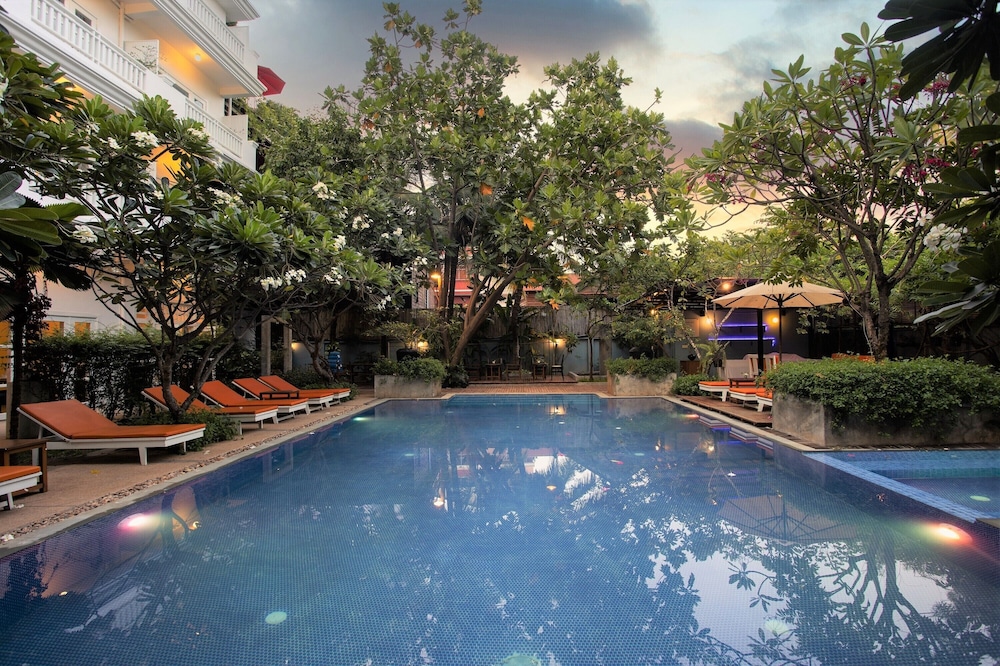 amber angkor villa hotel and spa