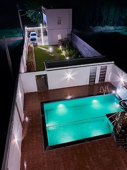 Villa Paradise- Banglore,,3 star