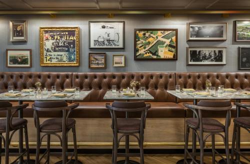 merrion row hotel and public house